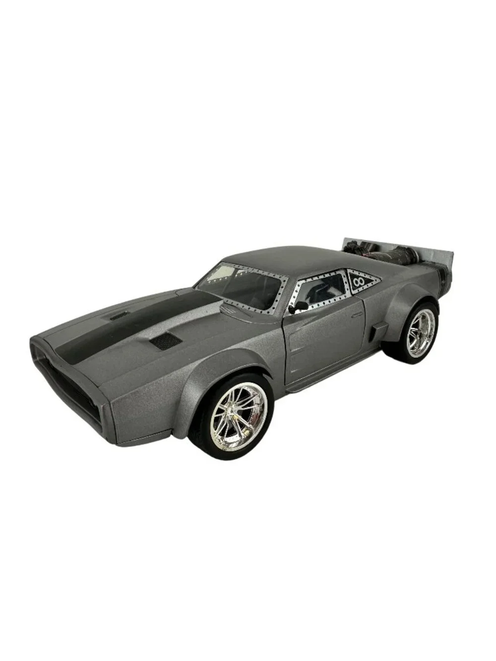 Jada Toys The Fast and The Furious 8 Dom's Ice Charger Die Cast Model 1:24 Scale